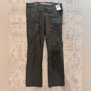 Wrangler Men's All Terrain Straight Fit Gray Pants 38x32